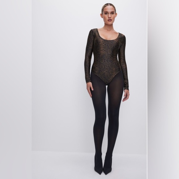 Good American Shine Python Scoop Neck Long Sleeve Bodysuit - Picture 8 of 14